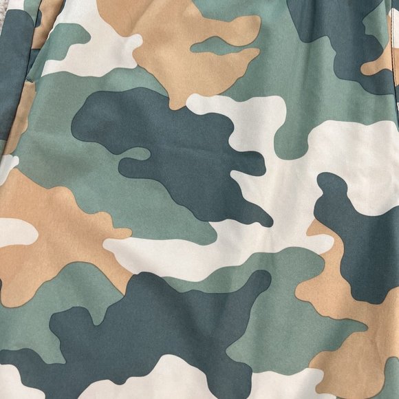 Old Navy Active Mens Swim Trunks 2XL Bathing Suit Board Shorts Swimsuit Camo - Picture 4 of 15